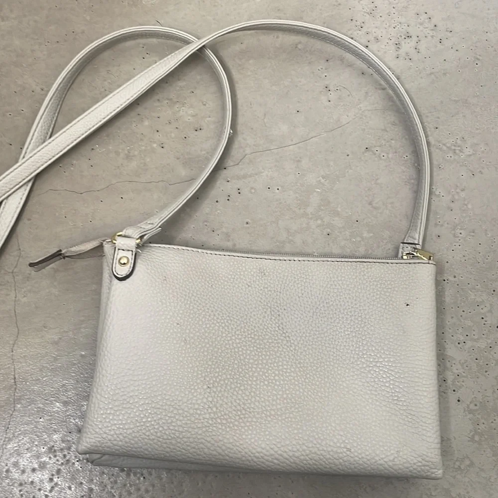 Juicy Couture Crossbody Handbag. Good Used Condition. - Picture 4 of 8